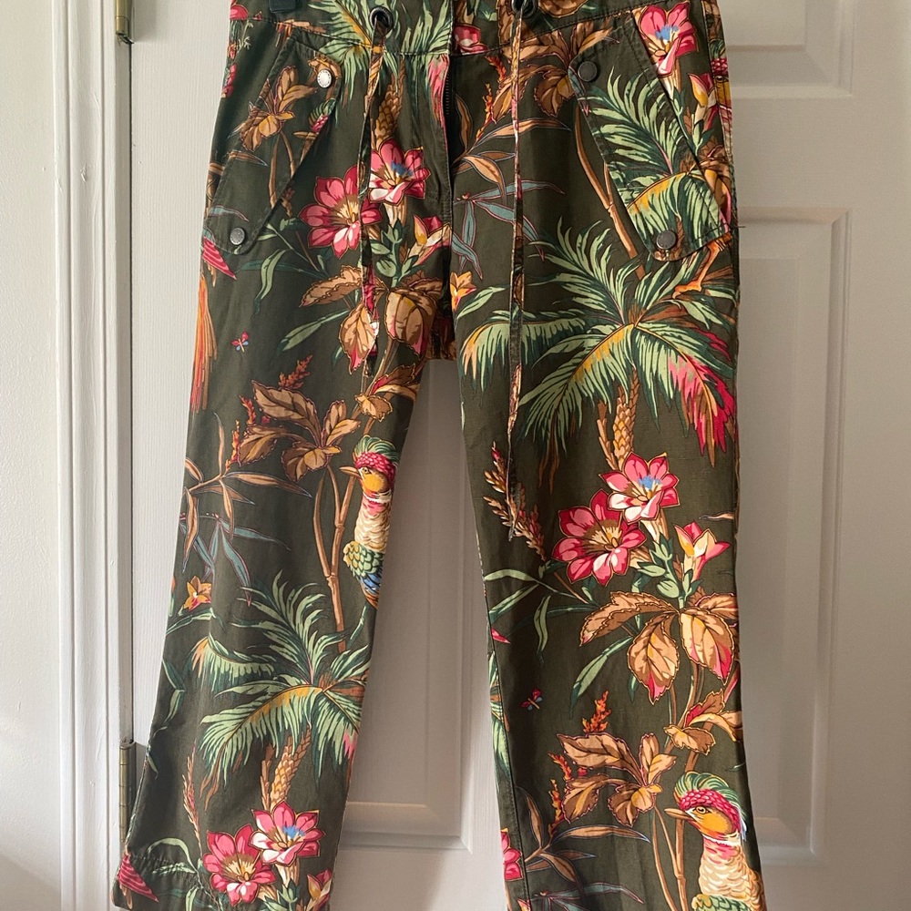 Tommy Hilfiger olive green tropical bird print crop pants